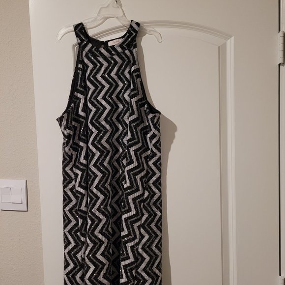 Dress - Picture 3 of 6